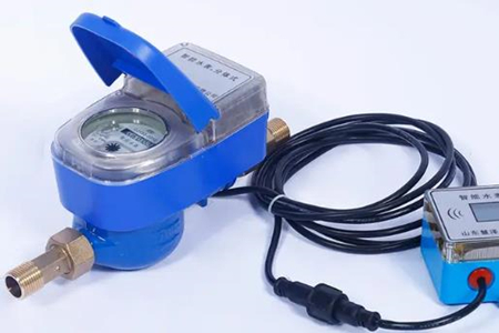 光電直讀遠(yuǎn)傳閥控水表廠家怎么選？